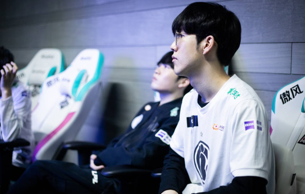 议的焦点 议的焦点