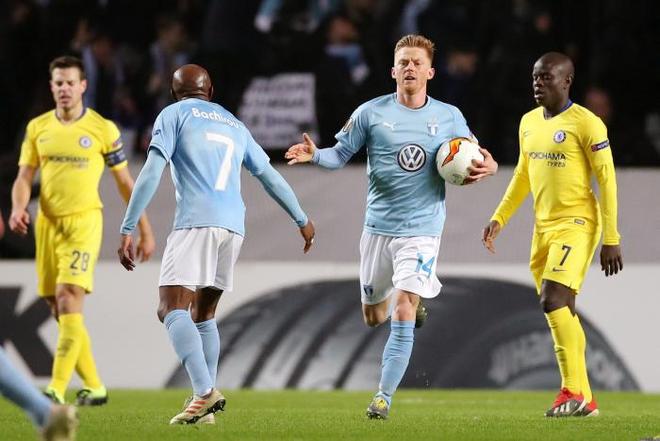 更显现出作 更显现出作