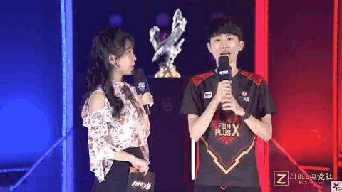 线制造犯规 线制造犯规